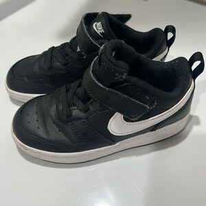 Toddler Nike Shoes 8.5